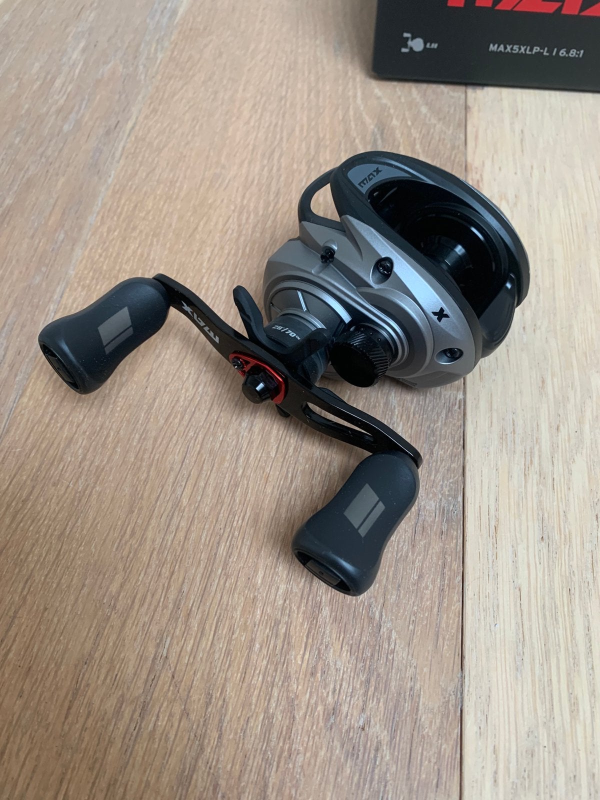 Nieuwe Abu Garcia Max5 LH reelmolen, 6 lagers, Abu garcia, Molen, Nieuw, Ophalen of Verzenden