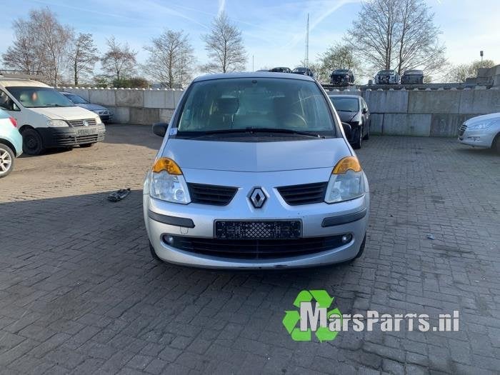 Achteras voorwielaandrijving van een Renault Modus, Gebruikt, -, Renault, -