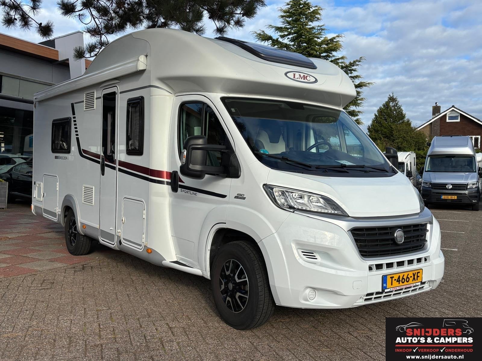 Lmc H747 Enkele bedden en een hefbed bearlock, camera, Caravans en Kamperen, 7 tot 8 meter, Bedrijf, Airconditioning, Half-integraal