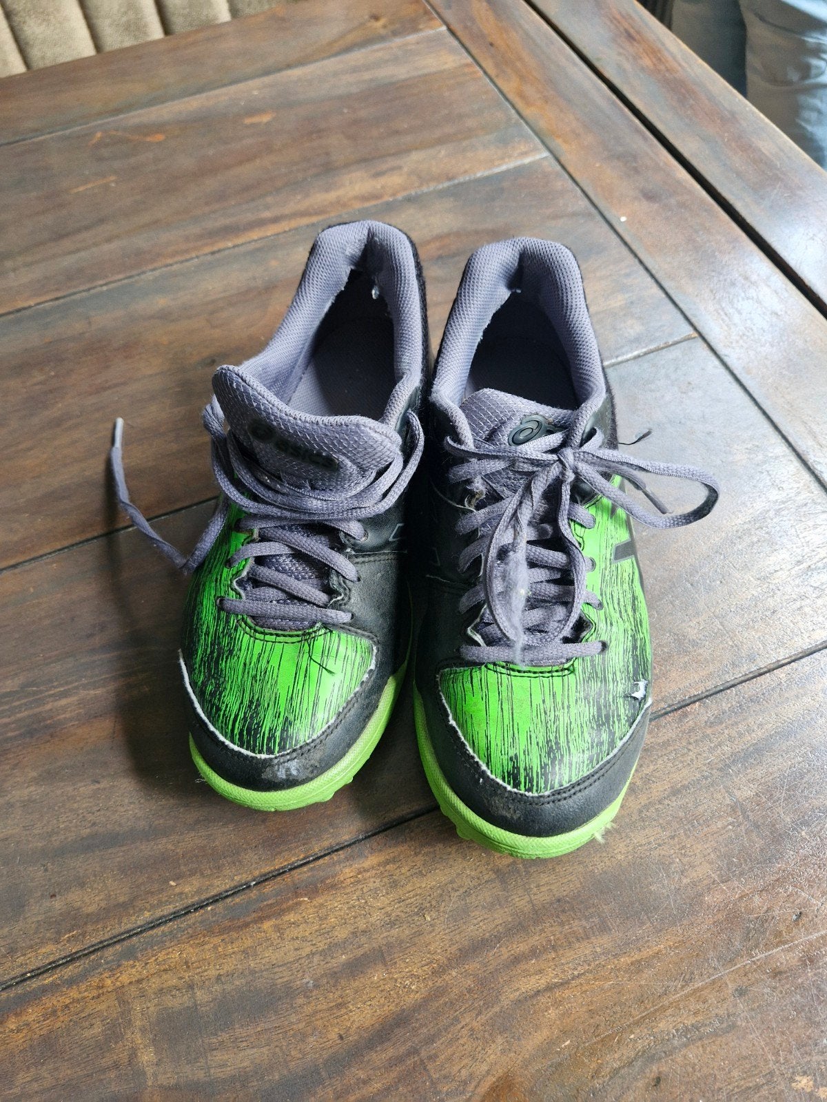 Asics kunstgrasschoenen maat 35.5 - Groen/Zwart, Gebruikt, Asics, Ophalen of Verzenden, Jongen of Meisje