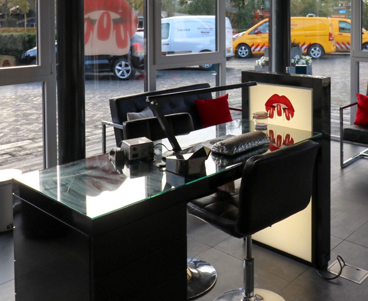 Manicuretafel met afzuiging & licht en kast met licht, Ophalen, Rechthoekig, 50 tot 100 cm