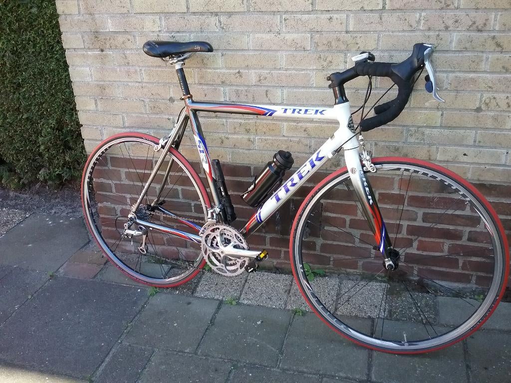 TREK SLR GLASHARD  ULTEGRA TRIPLE NIEUWSTAAT 58CM, Fietsen en Brommers, Fietsen | Racefietsen, 28 inch, Velgrem, Aluminium, Zo goed als nieuw
