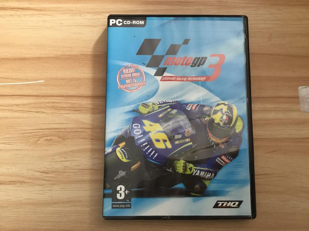 Pc game motogp 3, 1 speler, Racen en Vliegen, Ophalen of Verzenden, Zo goed als nieuw