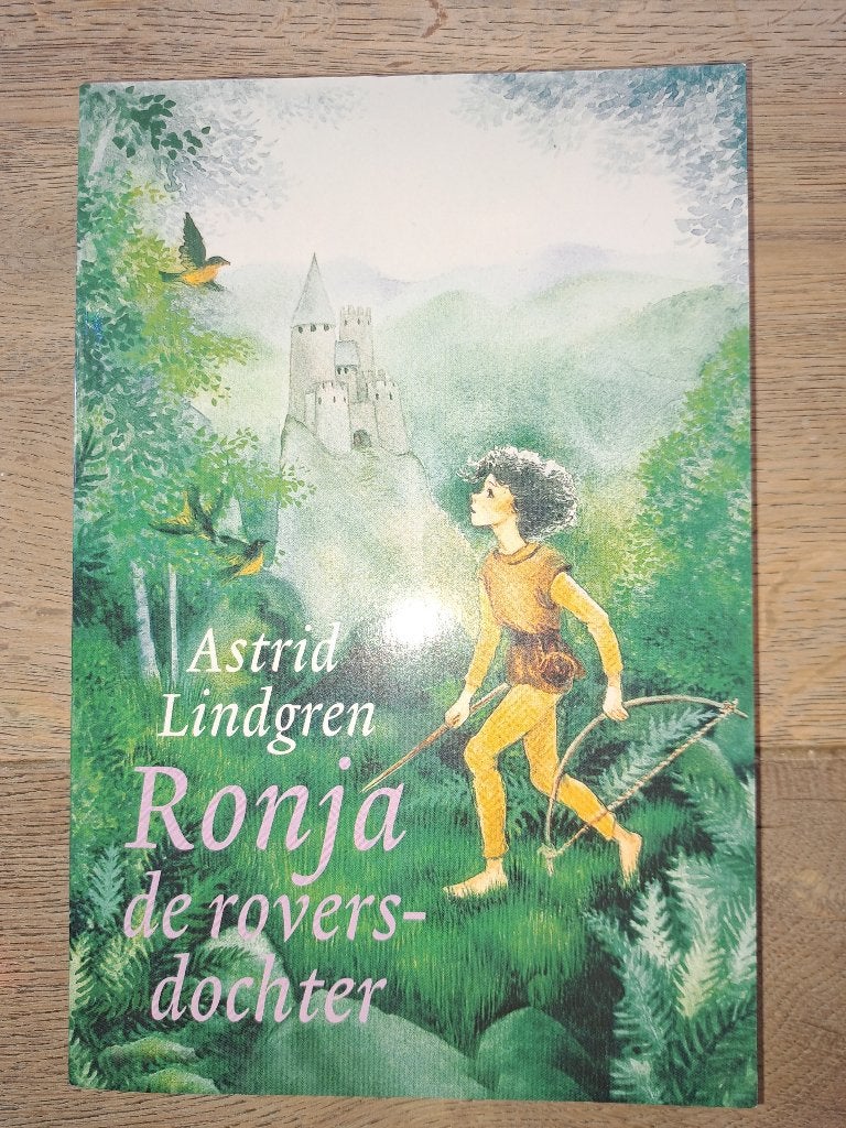 Jeugdboek Ronja de Roversdochter van Astrid Lidgren, Ophalen of Verzenden, Zo goed als nieuw, Astrid Lindgren, Fictie algemeen