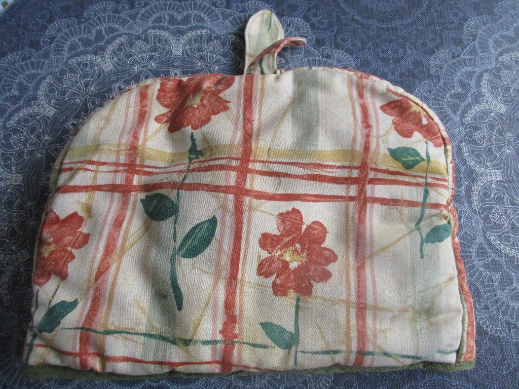 vintage theemuts in herfstkleuren - 30 cm breed , 23 cm hoog, Ophalen of Verzenden, Gebruikt