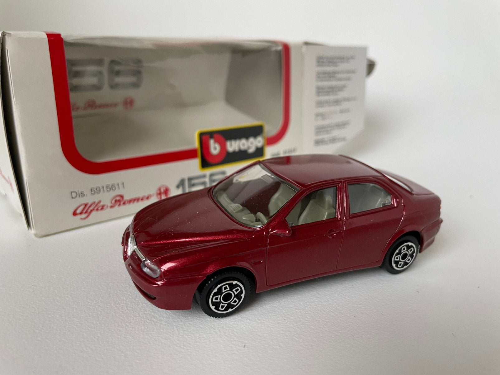 model AR Alfa Romeo 156 sedan, bordeauxrood 1/43, Bburago, Ophalen of Verzenden, Zo goed als nieuw, Auto