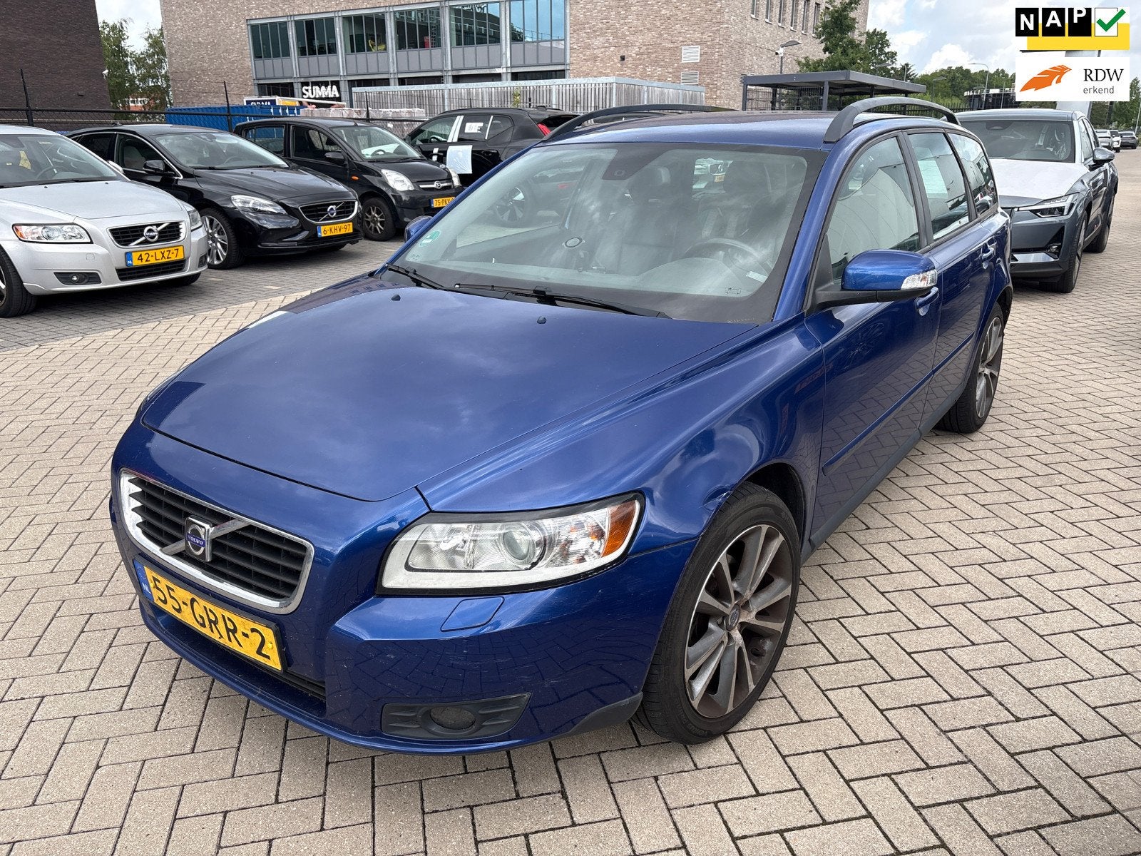 Volvo V50 1.8 Edition II AIRCO/CRUISE/LEER/PDC/RIJDT GOED!, Voorwielaandrijving, 125 pk, Gebruikt, Zwart