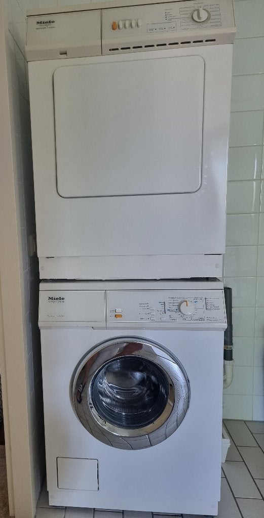 Goede Miele was/droger set, Ophalen, Zo goed als nieuw, Voorlader, 85 tot 90 cm