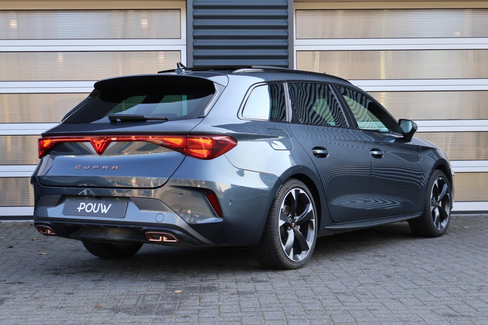 CUPRA Leon Sportstourer 1.5 TSI e-Hybrid 204pk Business | So, Auto's, 12 maanden, 4 cilinders, Alcantara, 26 kWh