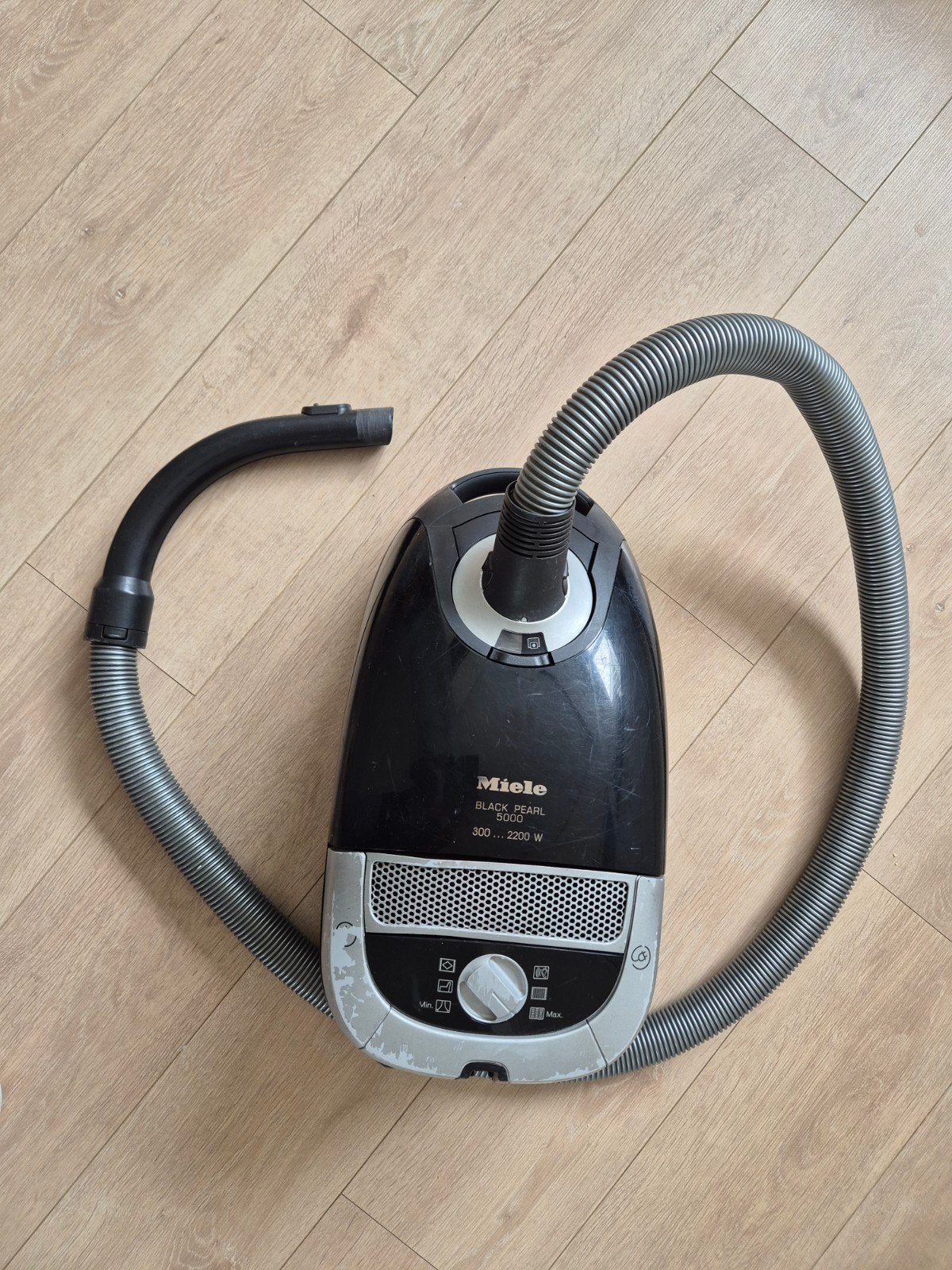 Miele Black Pearl 5000 stofzuiger (zonder stang/mondstuk), Gebruikt, Miele, 2000 watt of meer, Sledestofzuiger