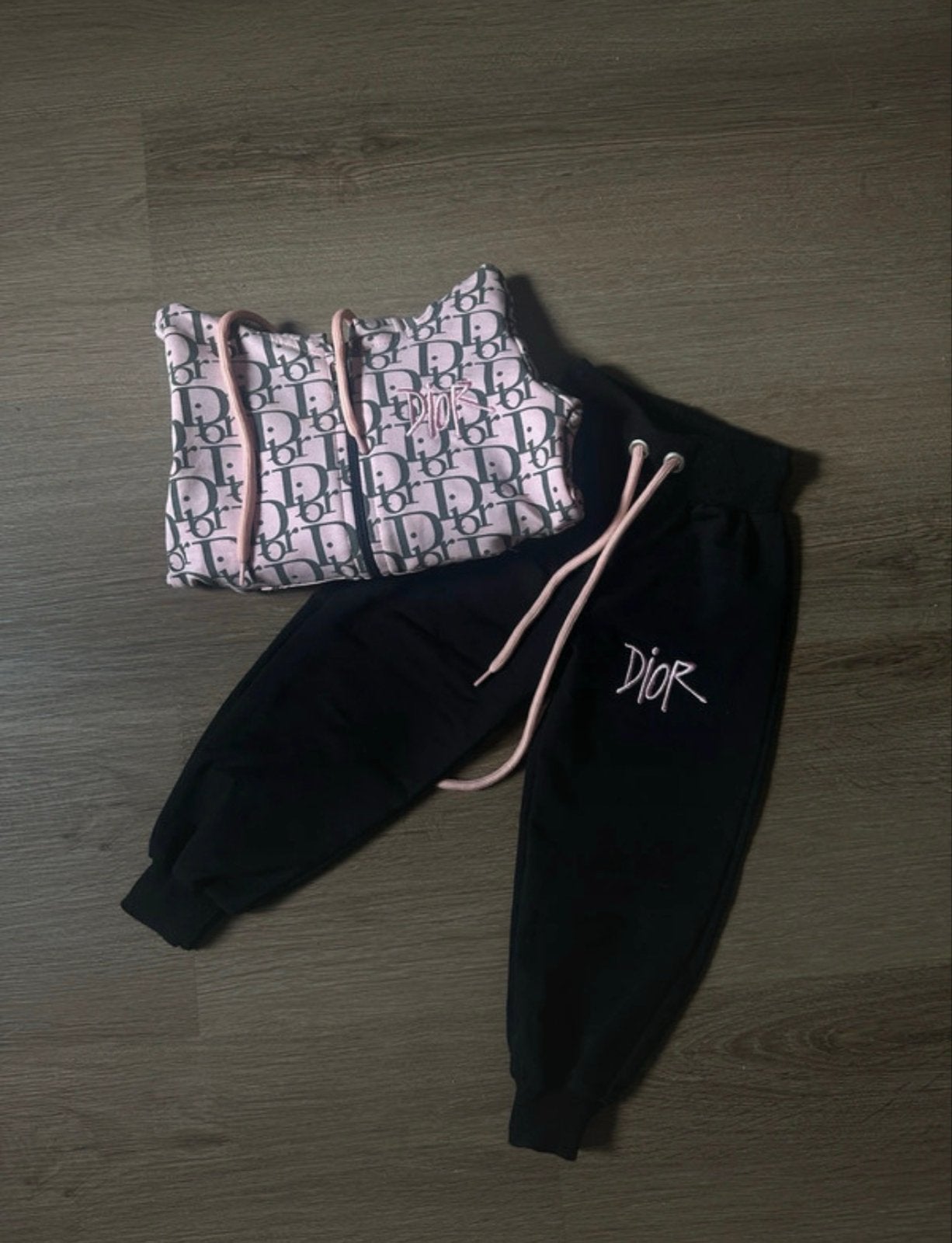 Dior Baby Trainingspak Maat 86-92, Kinderen en Baby's, Ophalen of Verzenden, Zo goed als nieuw, Jongetje of Meisje, Setje
