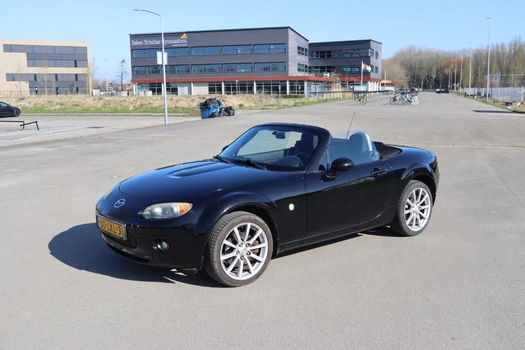Mazda MX-5 1.8 Roadster - Zwart | Softtop, Auto's, Stof, Zwart, Cabriolet, Zwart