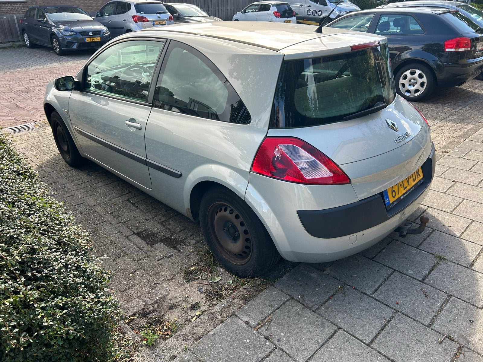 Renault Mégane 1.6 16V S2005 2003 Grijs, Auto's, Voorwielaandrijving, 4 cilinders, 49 €/maand, 113 pk