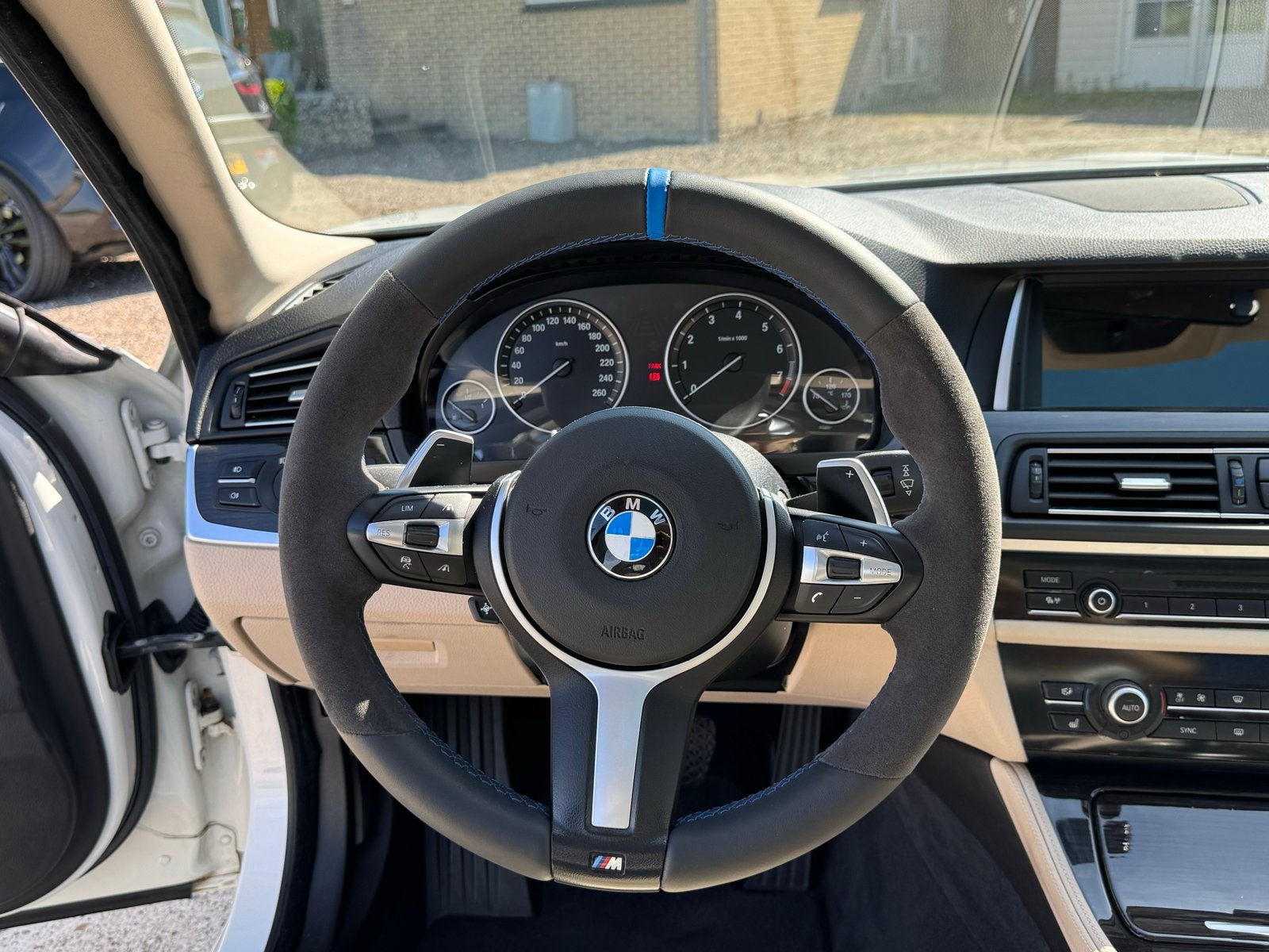 Foto 22 van BMW 535i 390 pk