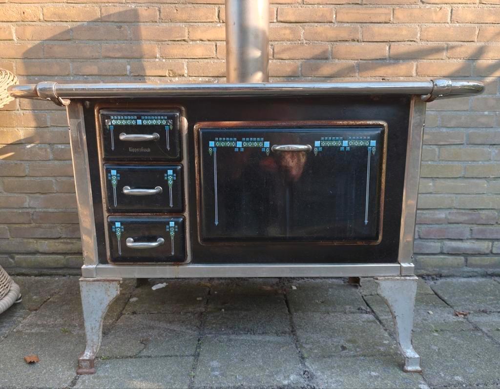 Uniek zwart Kuppersbusch houtfornuis met blauwe details, Huis en Inrichting, Kachels, Ophalen, Gebruikt, Houtkachel, Vrijstaand