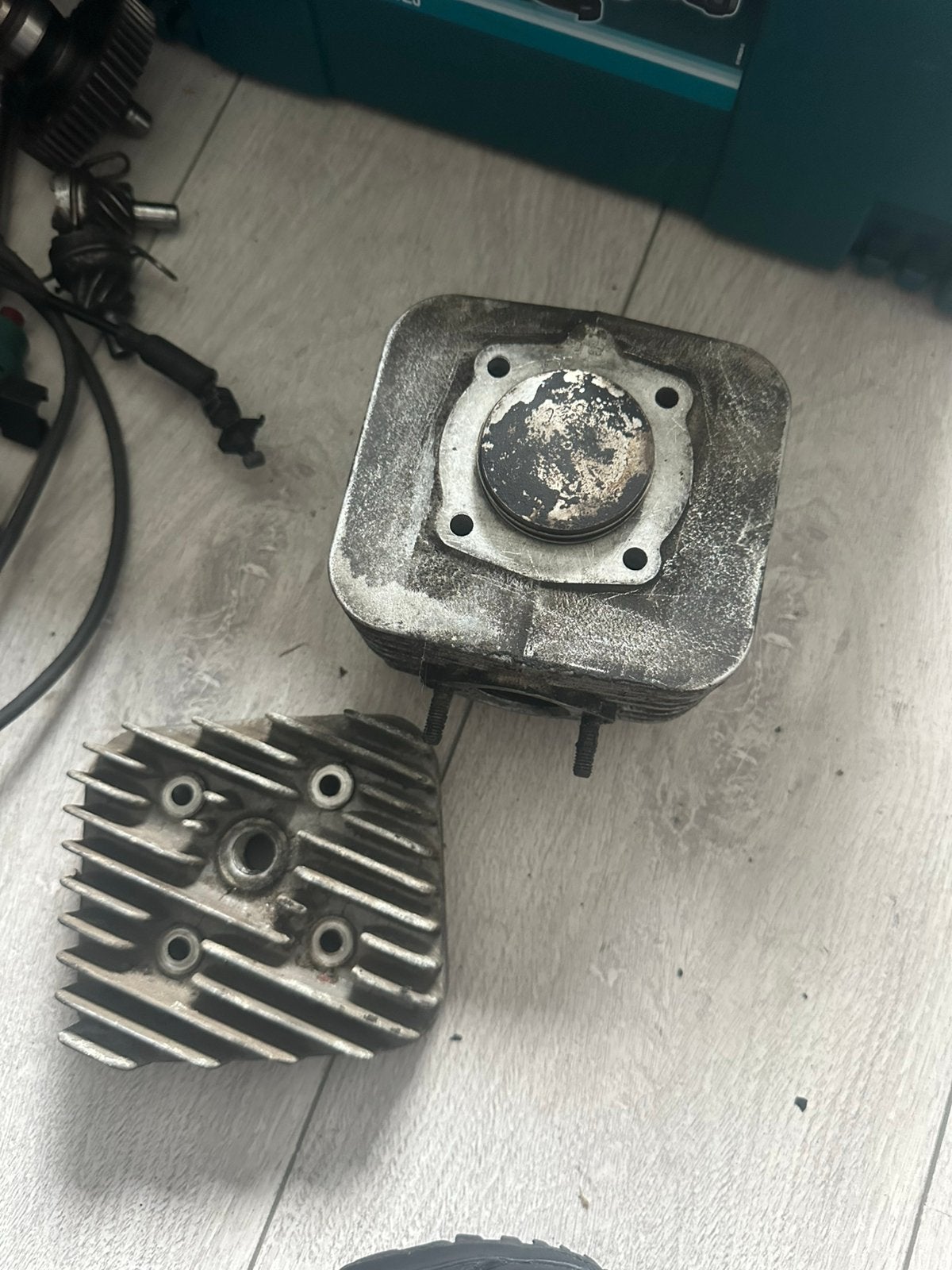 Piaggio 2 takt cilinder 80cc bijgewerkt voor nieuw type blok, Ophalen of Verzenden, Zo goed als nieuw, Piaggio