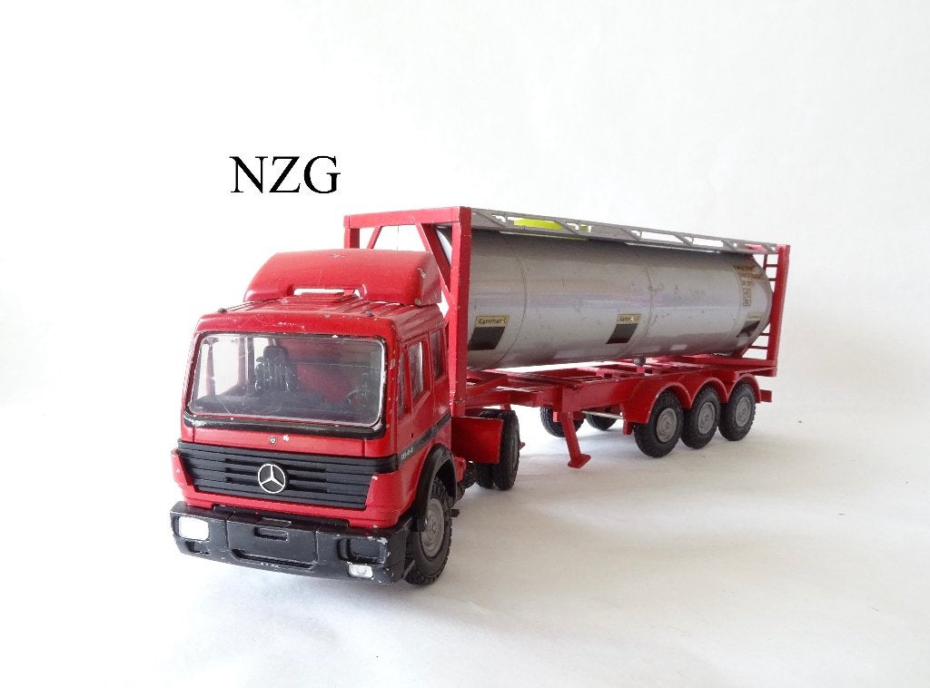 NZG Mercedes vrachtwagen met tank oplegger [ 1 ], Ophalen of Verzenden, Gebruikt, Bus of Vrachtwagen, NZG