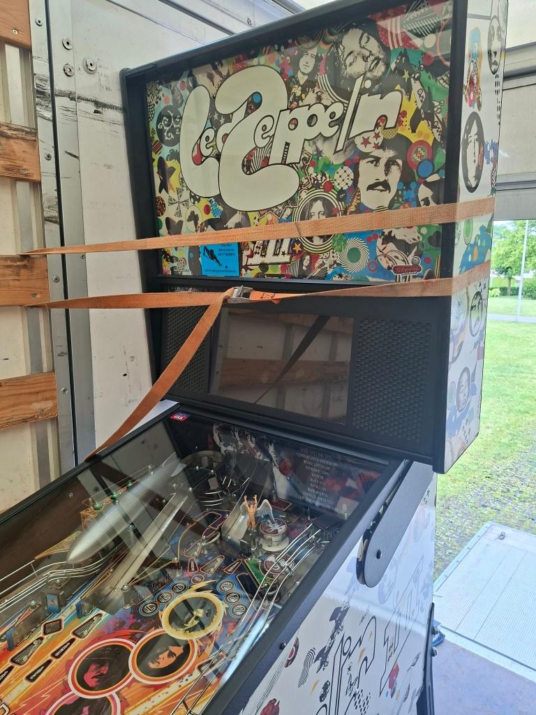 Led Zeppelin en Acdc te koop., Ophalen, Stern, Zo goed als nieuw, Dot-matrix