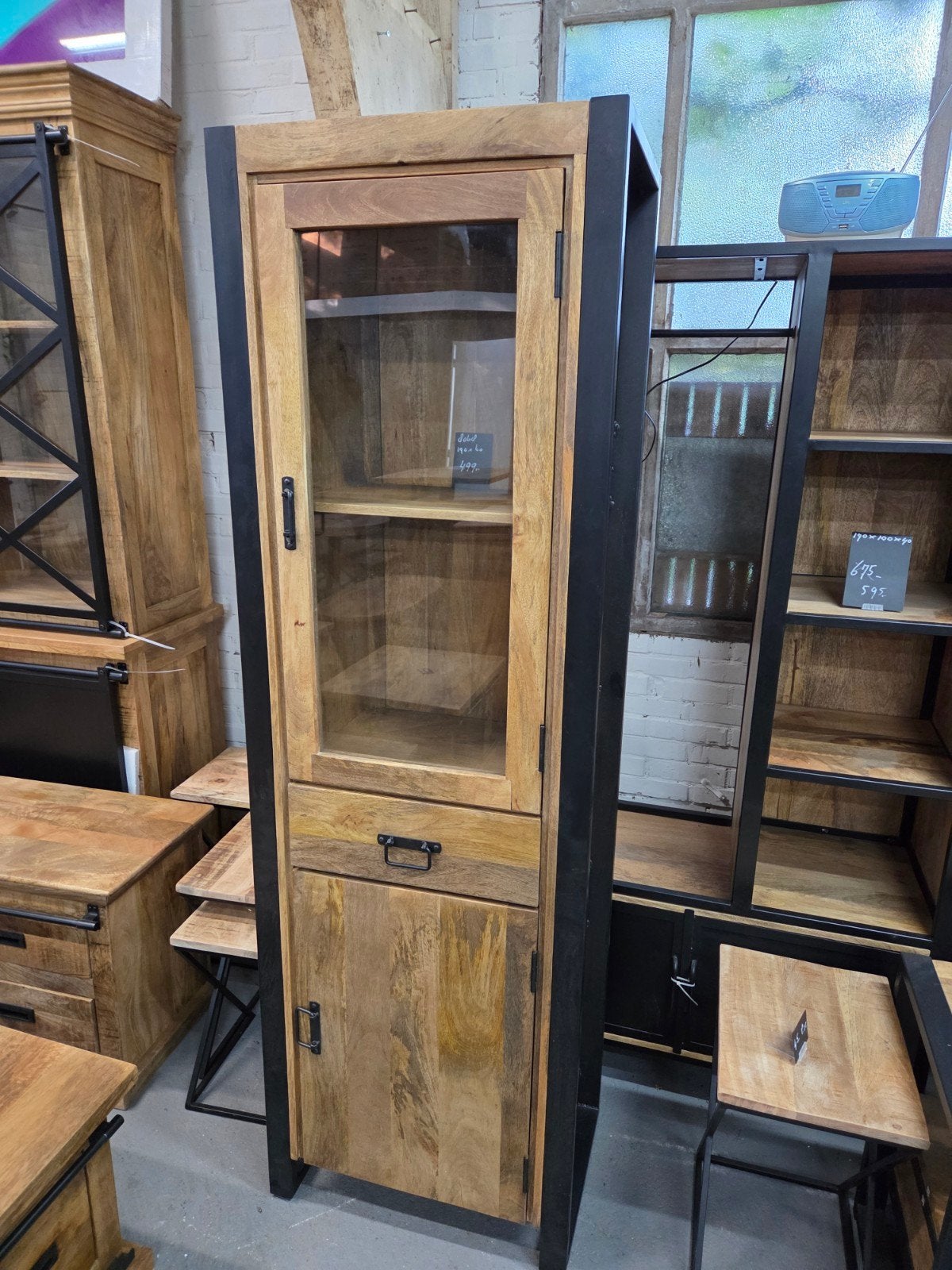 Foto 8 van Mooie Nieuwe Mangohouten Buffetkasten