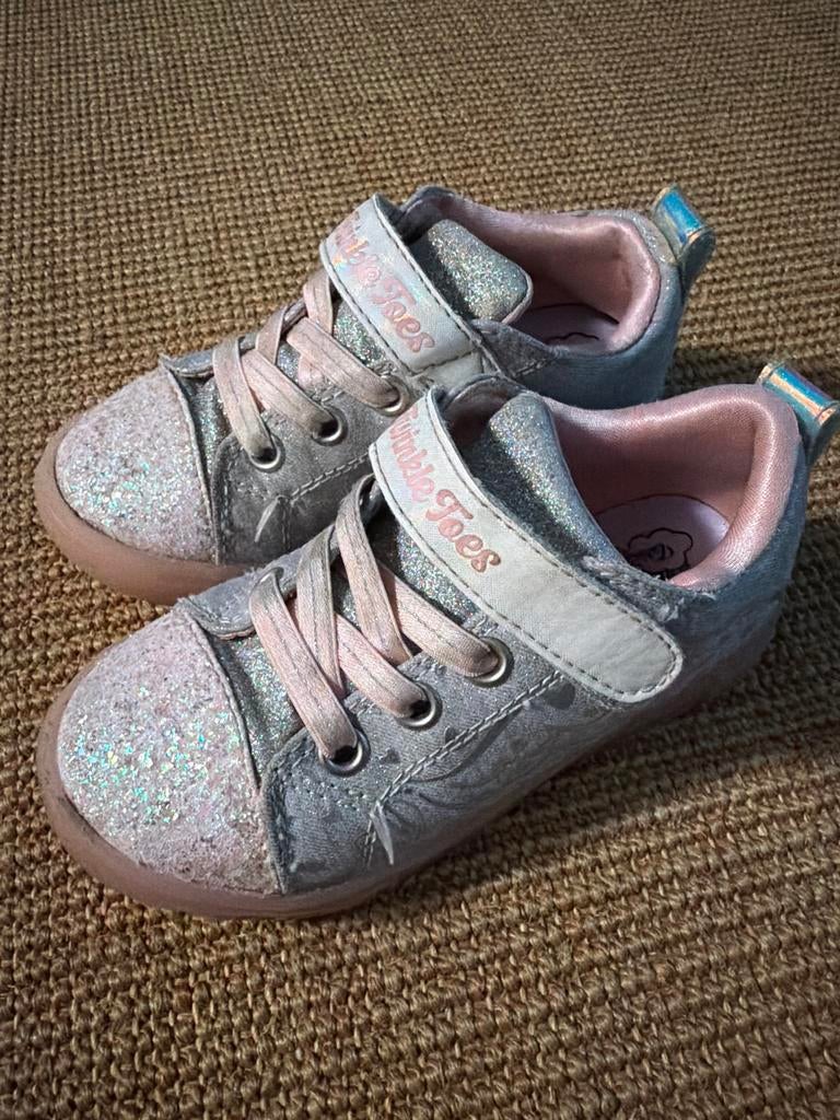 Skechers Twinkle Toes maat 25 - een Lichtje defect, Ophalen of Verzenden, Zo goed als nieuw