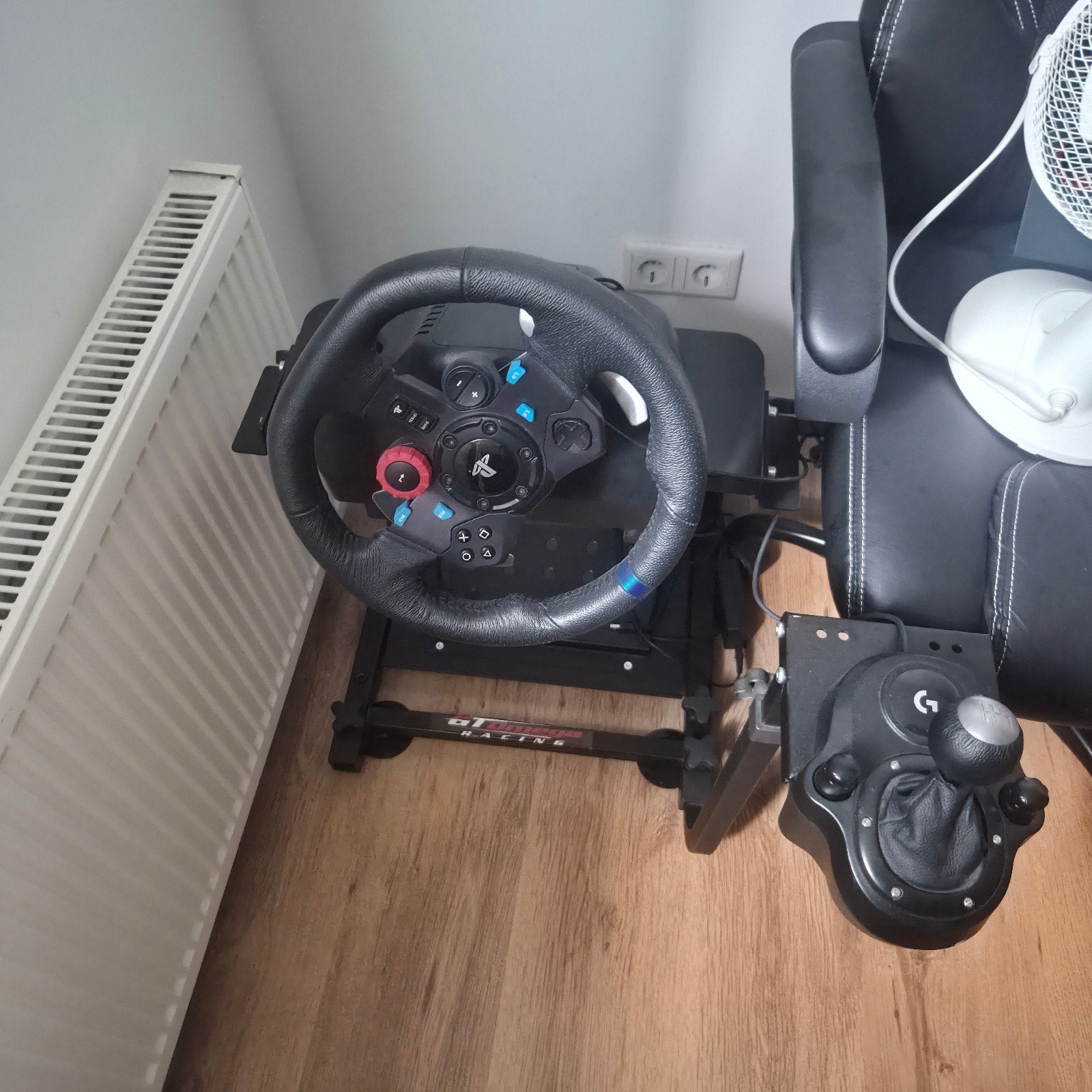 Logitech G29 met stander, Spelcomputers en Games, Ophalen, Gebruikt, Stuurtje of Sportattribuut