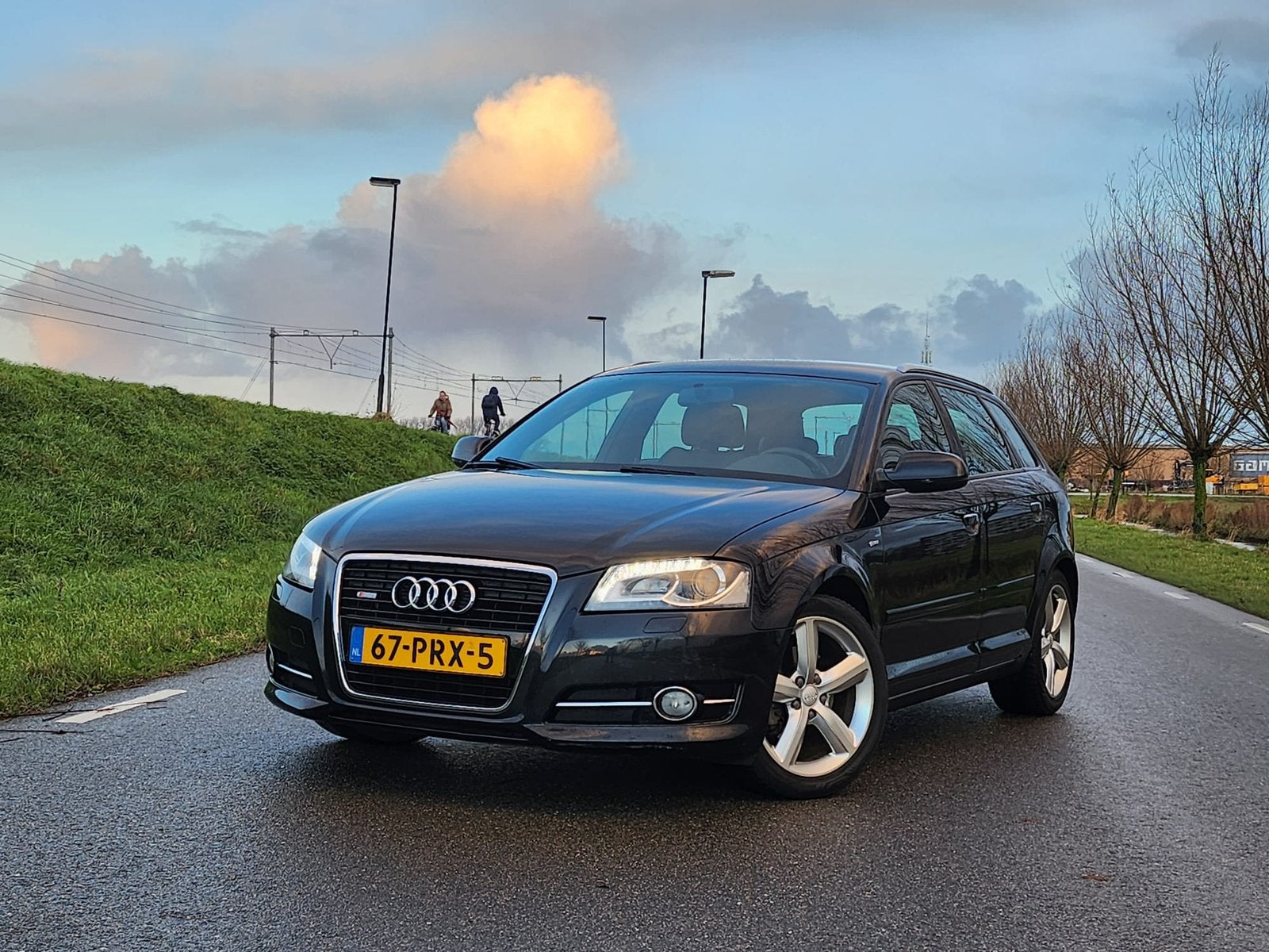 Audi A3 1.4 Tfsi 92KW Sportback 2011 Zwart S-Line, Voorwielaandrijving, 125 pk, 680 kg, 4 cilinders