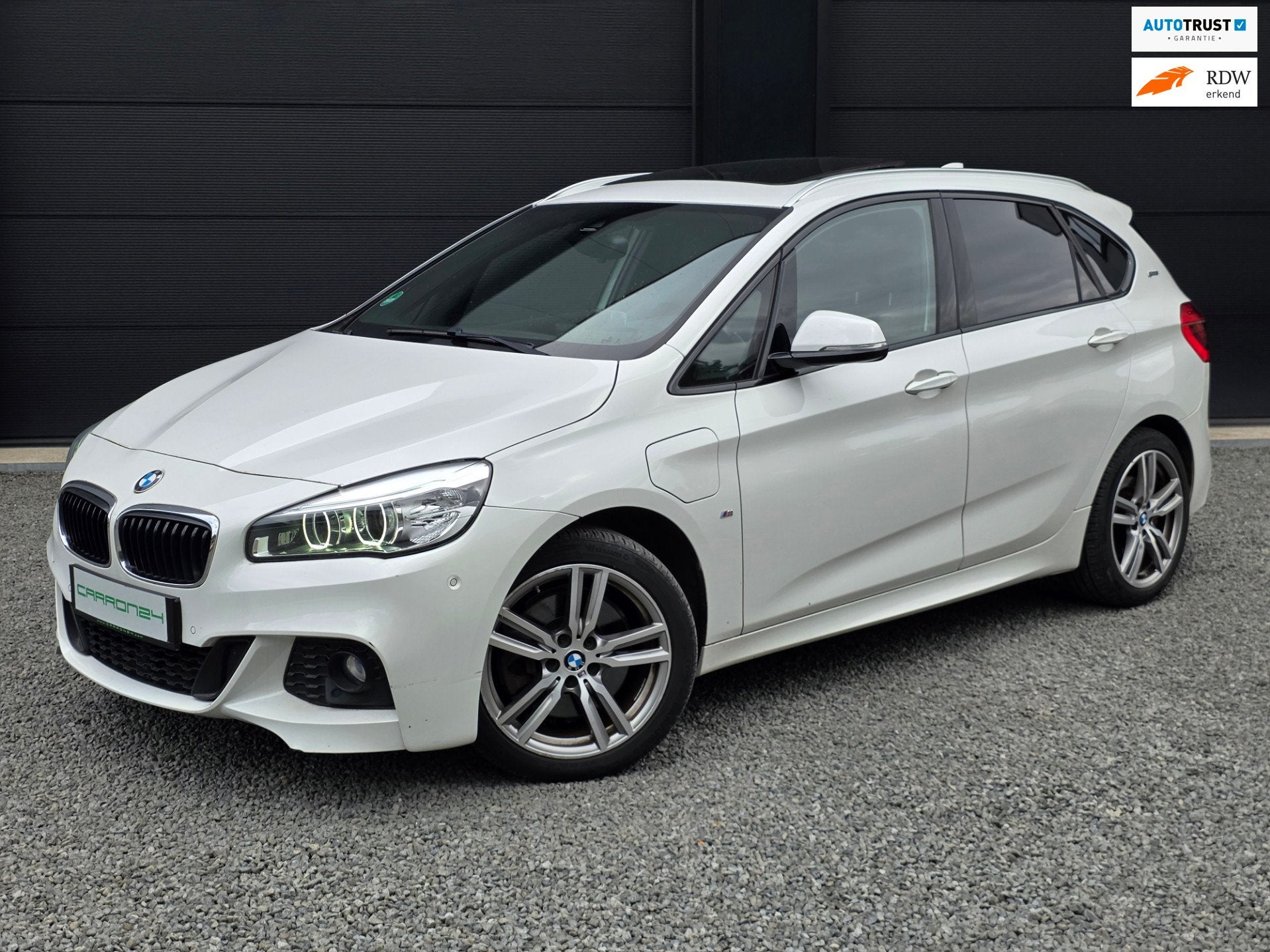 BMW 2-serie Active Tourer 225xe M-Sport - Centennial High Ex, Auto's, Automaat, Dealer onderhouden, 136 pk, Gebruikt