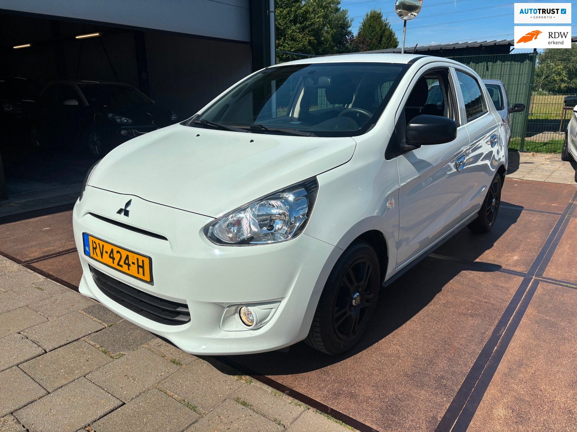 Mitsubishi Space Star 1.0 Entry, Voorwielaandrijving, Euro 5, Gebruikt, Wit