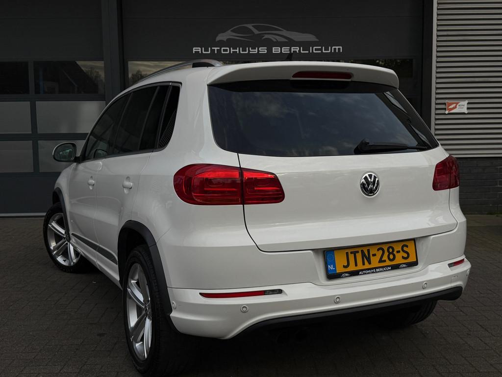 Volkswagen TIGUAN 2.0 TSI Sport&Style 4Motion R Line Trekhaa, Automaat, Euro 5, Gebruikt, Zwart