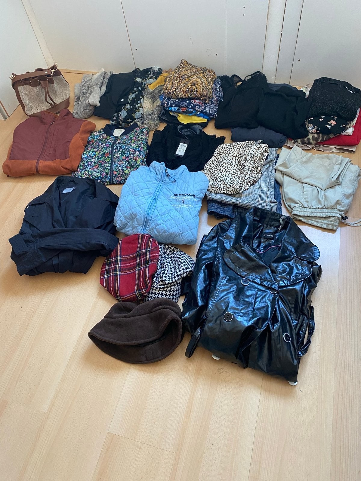 Grote partij dameskleding: jassen, truien, broeken en meer, Kleding | Dames, Overige Dameskleding, Ophalen of Verzenden, Gedragen
