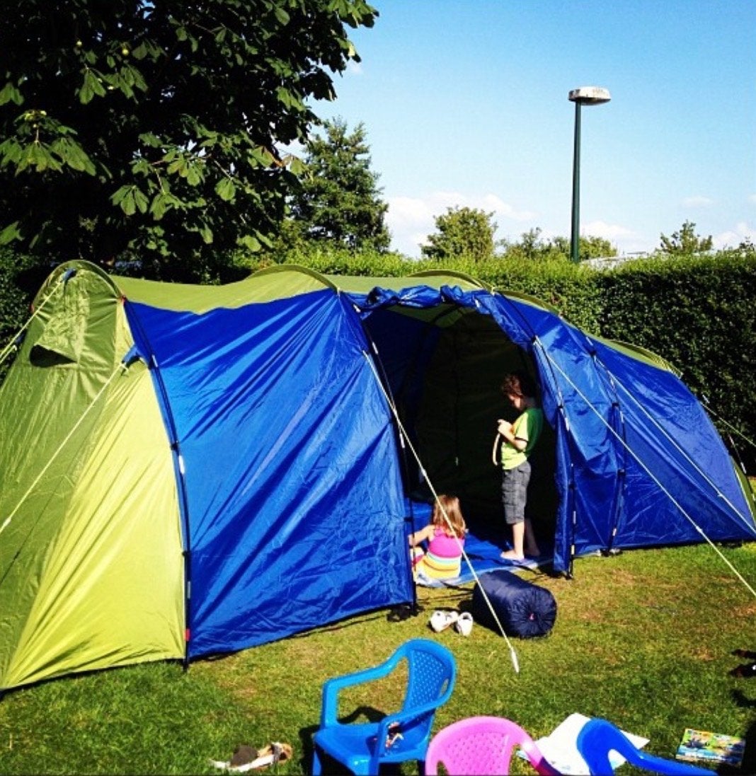 Ruime 6 - 8-persoons Rocktrail familietent, Caravans en Kamperen, Tenten, Ophalen, Gebruikt, Meer dan 6