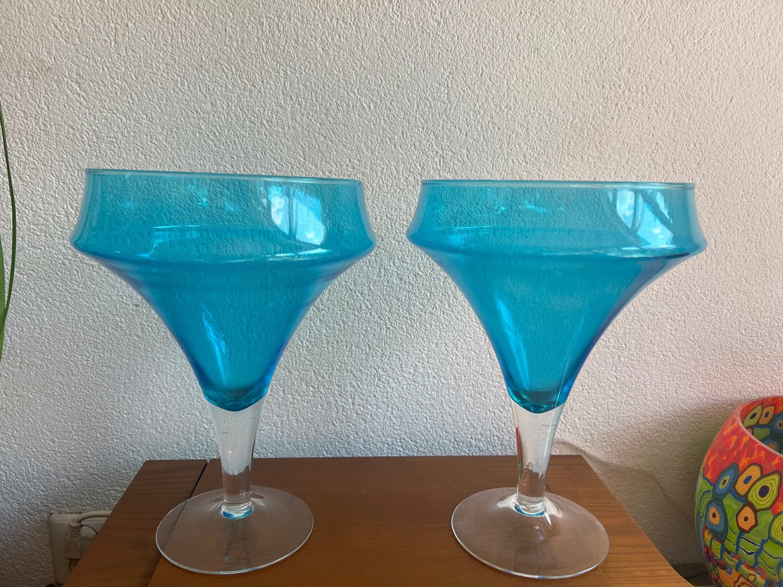 Set van 2 turquoise glazen vazen/windlichten, Ophalen of Verzenden