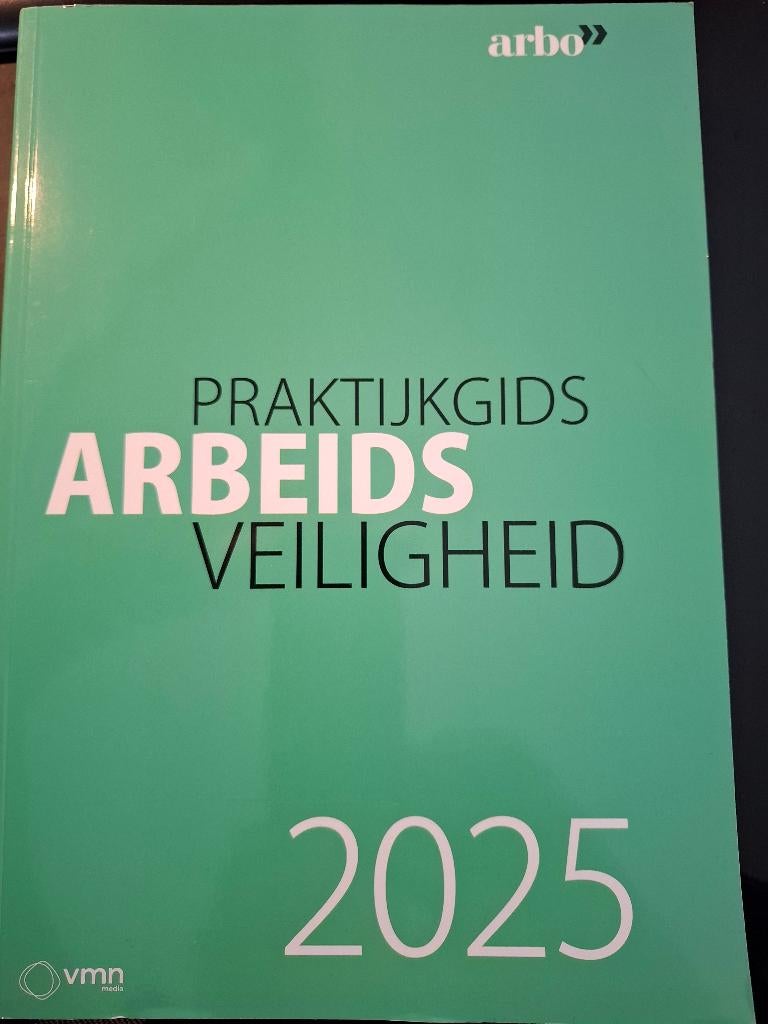 ARBO Praktijkgids Arbeidsveiligheid 2025 !!, Boeken, Diverse, Niet van toepassing, Ophalen of Verzenden, Zo goed als nieuw