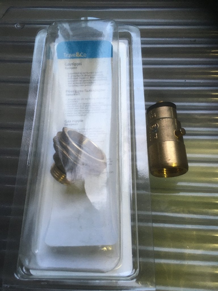 GAS NIPPELS.LPG...2X, Ophalen of Verzenden