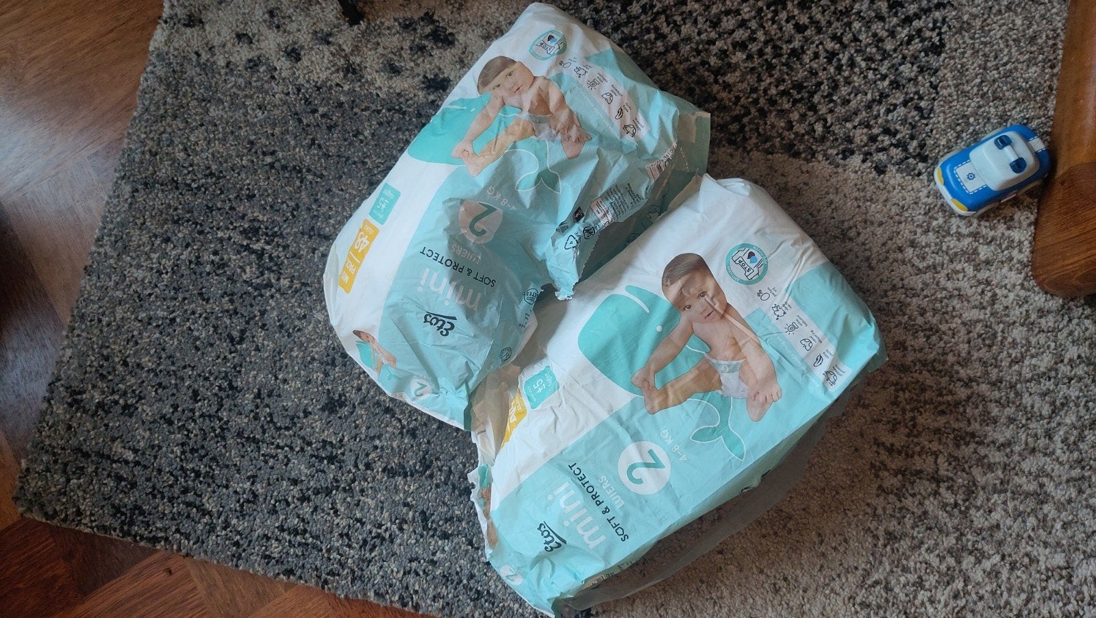 Gratis luiers maat 2 (aangebroken pakken), Ophalen, Zo goed als nieuw