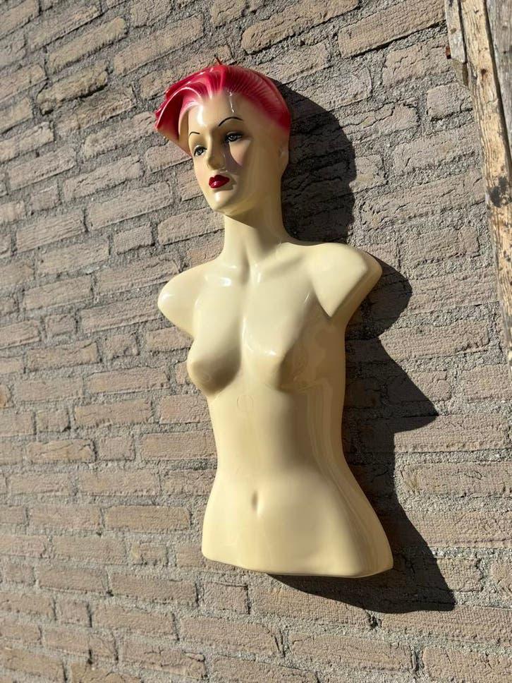 Vintage etalagepop bovenlijf met rood haar - RETIF MV 1000, Ophalen, Gebruikt, ., .