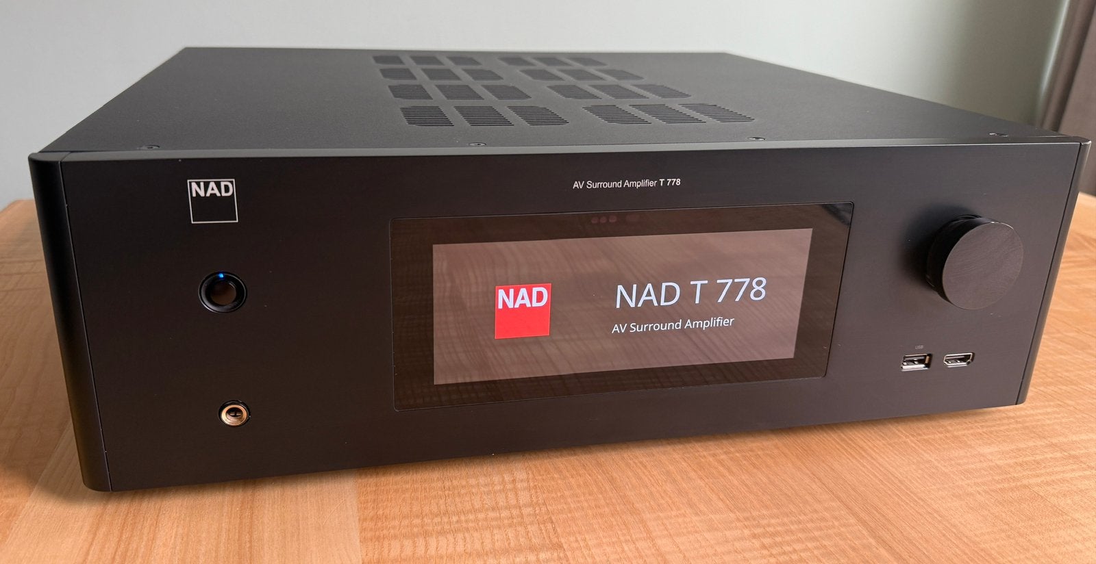 NAD T778 AV SURROUND VERSTERKER, Ophalen of Verzenden, Zo goed als nieuw, Audio