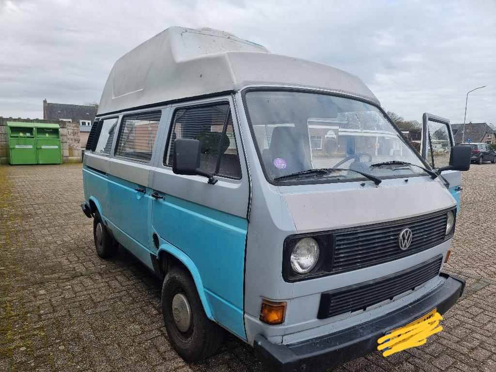 Unieke Volkswagen T3 hippie benzine / lpg camper bus, Auto's, Particulier, Te koop