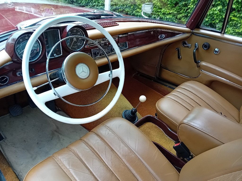 Mercedes W 111 220SE coupe te koop, foto 5