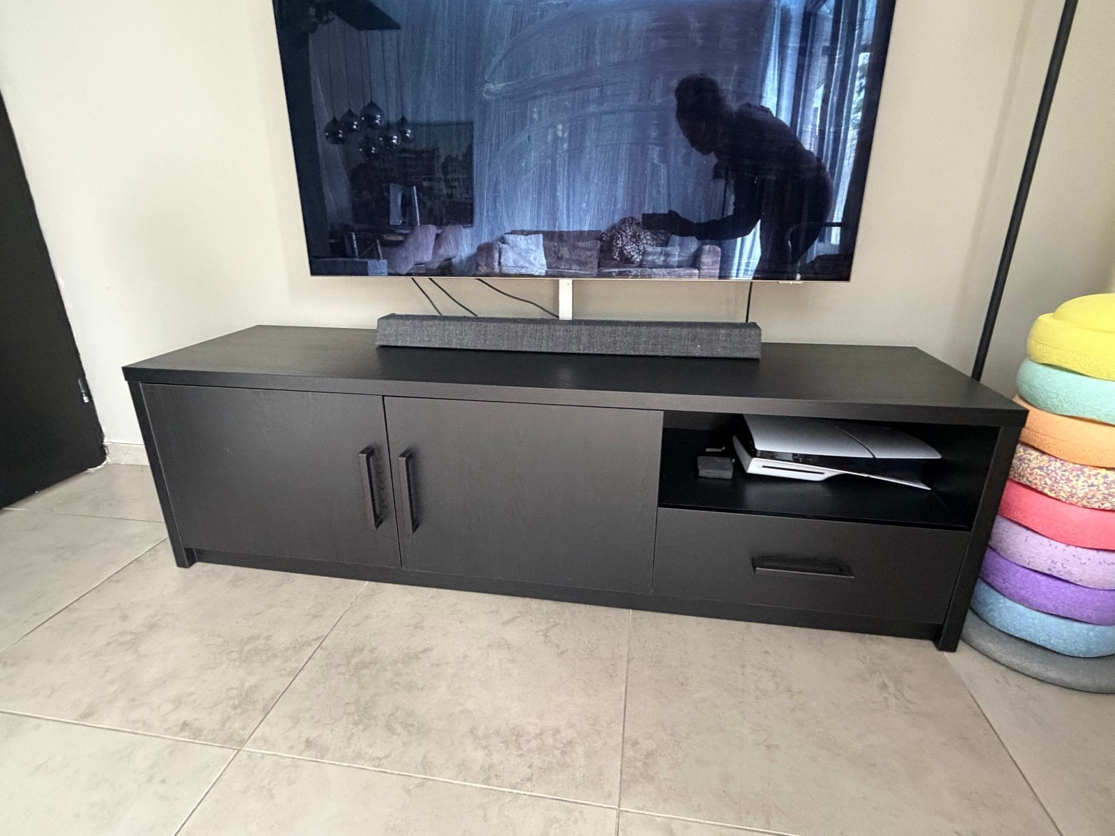 Tv meubel zwart, Ophalen, 150 tot 200 cm, Zo goed als nieuw, Minder dan 100 cm
