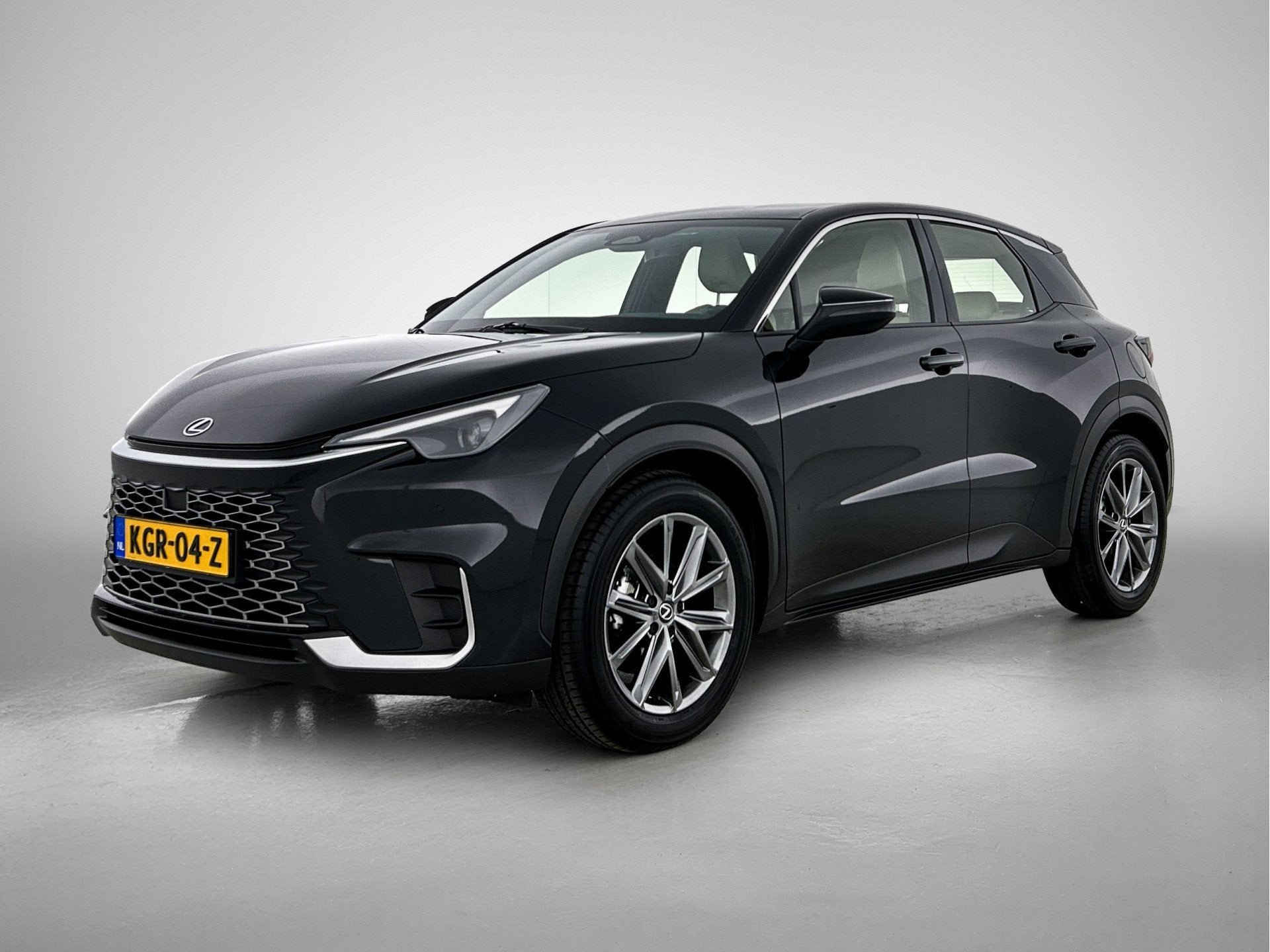 Lexus LBX Elegant 2WD | Leder | Stoelverwarming | 18" LM |, Auto's, 12 maanden, 136 pk, Gebruikt, Automatische klimaatregeling