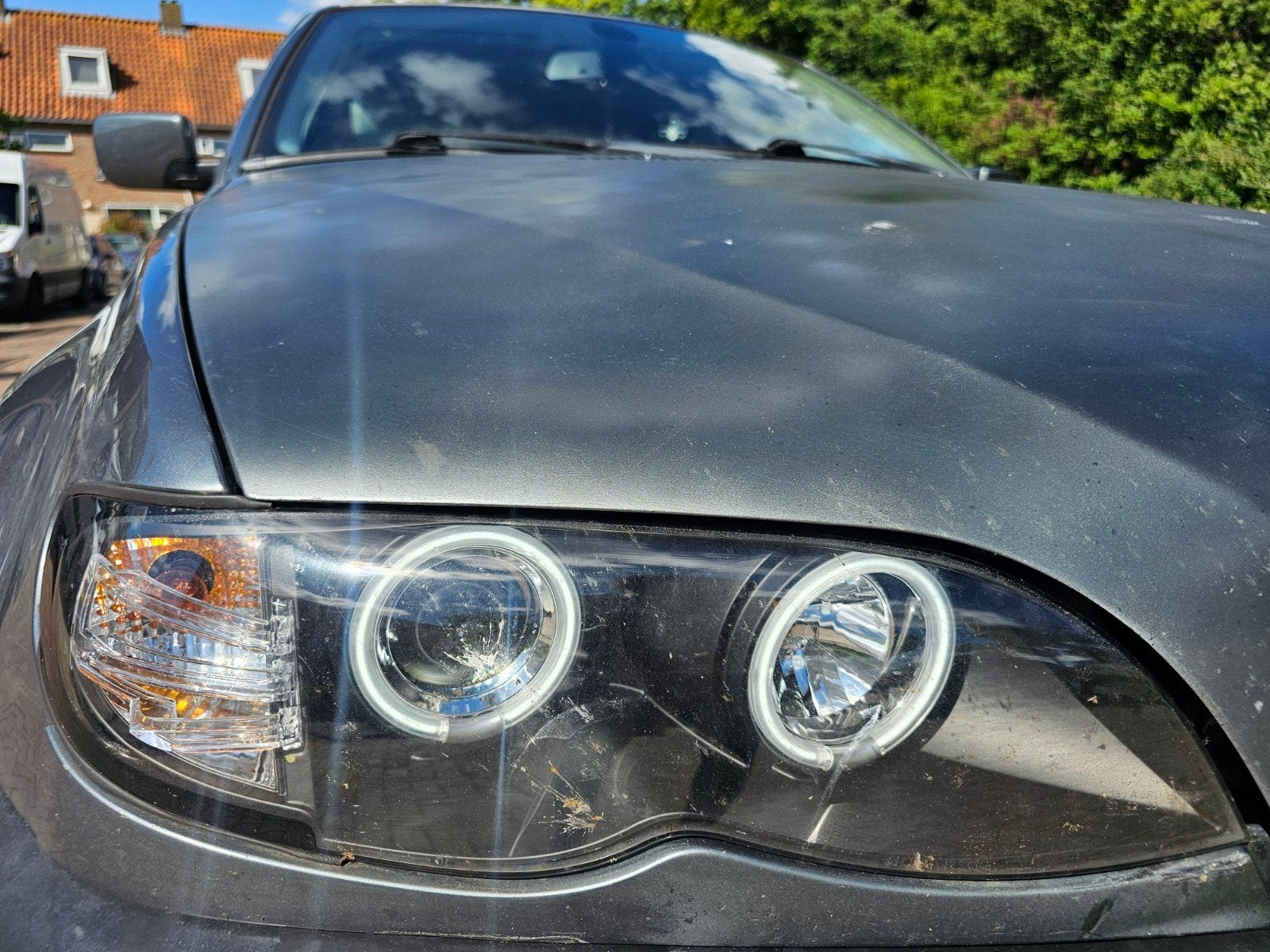 BMW 3-Serie 2.0 I 320 2003, 2171 cc, Achterwielaandrijving, 75 €/maand, Handgeschakeld