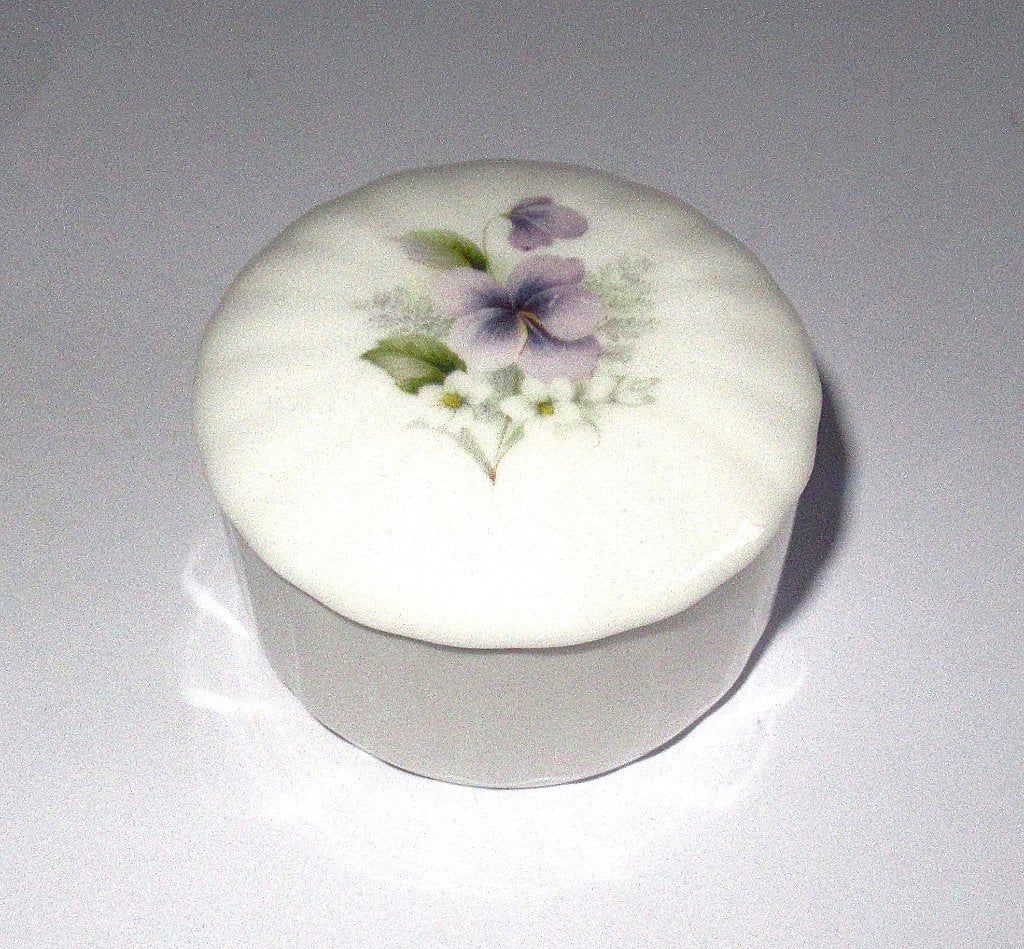 Ashley Down English Fine Bone China porselein juwelenkistje., Antiek en Kunst, Ophalen of Verzenden