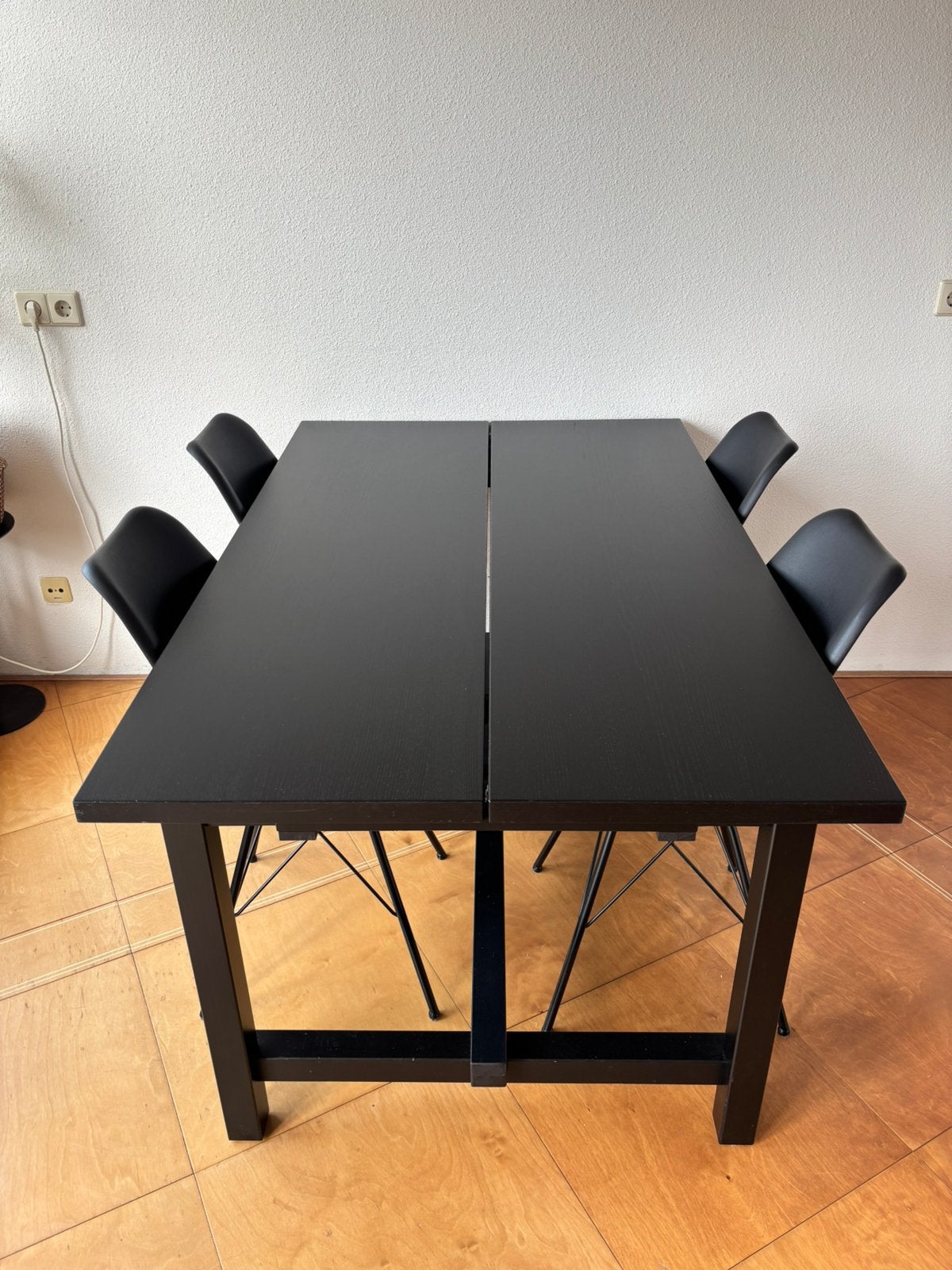 Uitschuifbare eettafel zwart ikea nordviken, Huis en Inrichting, Ophalen, 50 tot 100 cm, Zo goed als nieuw, 150 tot 200 cm