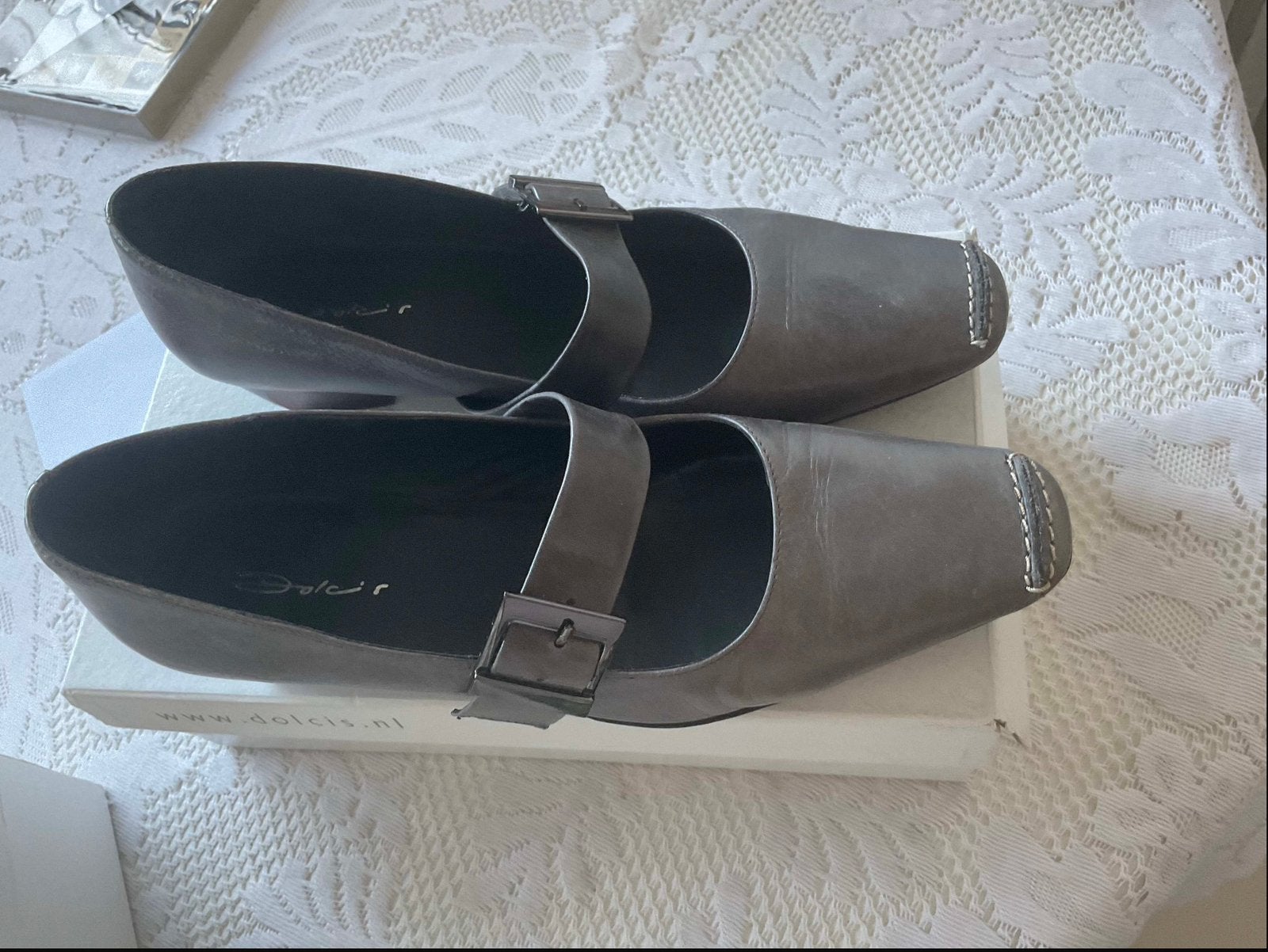 Mooie grijze dames pumps. Maat 38, Ophalen of Verzenden, Zo goed als nieuw, Grijs