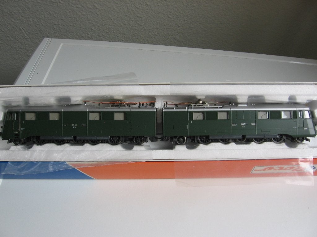 Roco H0, SBB E-lok 'Landilok'  nr. 11852. Dennengroen., Hobby en Vrije tijd, Verzenden, Zo goed als nieuw, Roco, Analoog