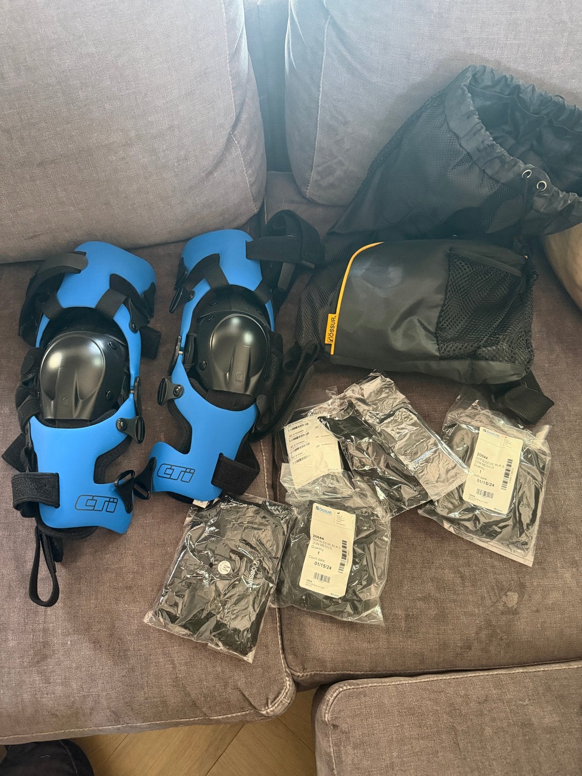 CTi kniebeschermers met accessoires motorcross, Ophalen of Verzenden, Nieuw