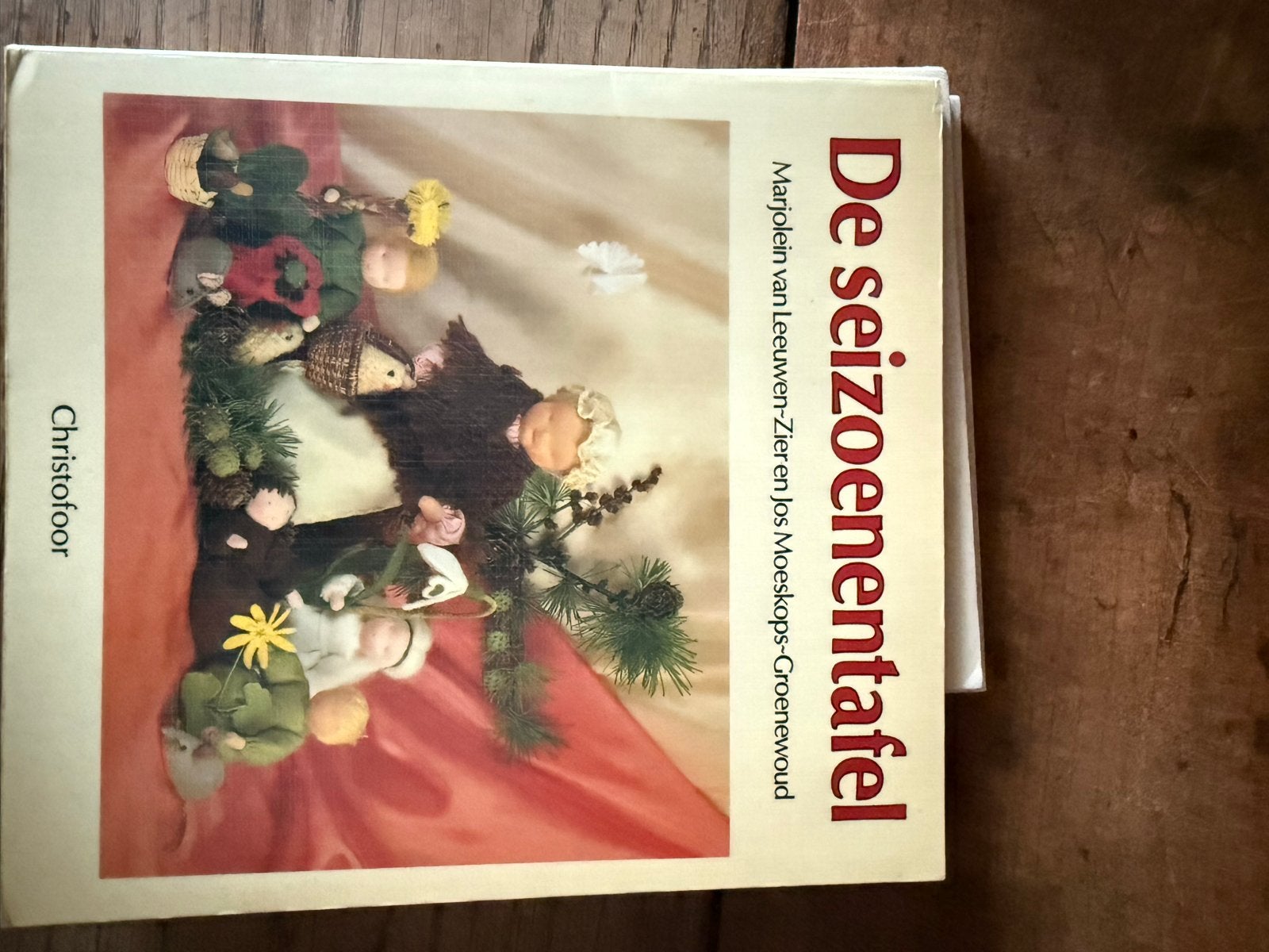 De Seizoenentafel - Marjolein van Leeuwen-Zieren, Ophalen of Verzenden, Gelezen, Nederland