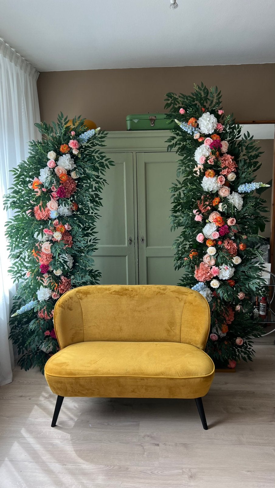 Bloemenbogen set voor bruiloft of evenement - Kunstbloemen, Ophalen, Zo goed als nieuw