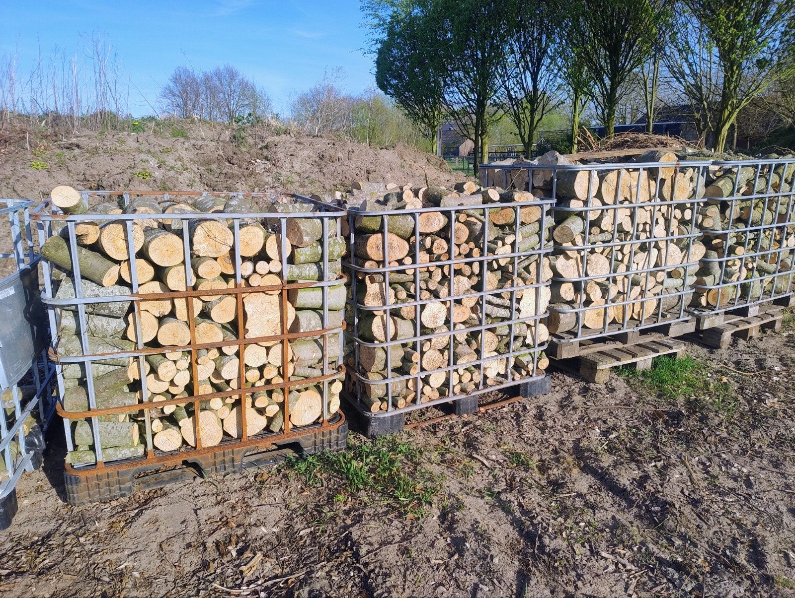 ,3 kratten kachel hout, Minder dan 3 m³, Ophalen of Verzenden